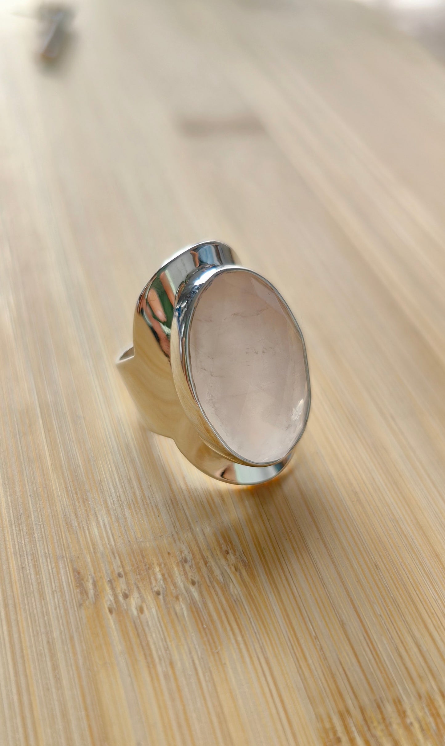 Anillo de Plata.925 con Cuarzo Rosa Facetado