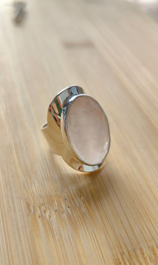 Anillo de Plata.925 con Cuarzo Rosa Facetado