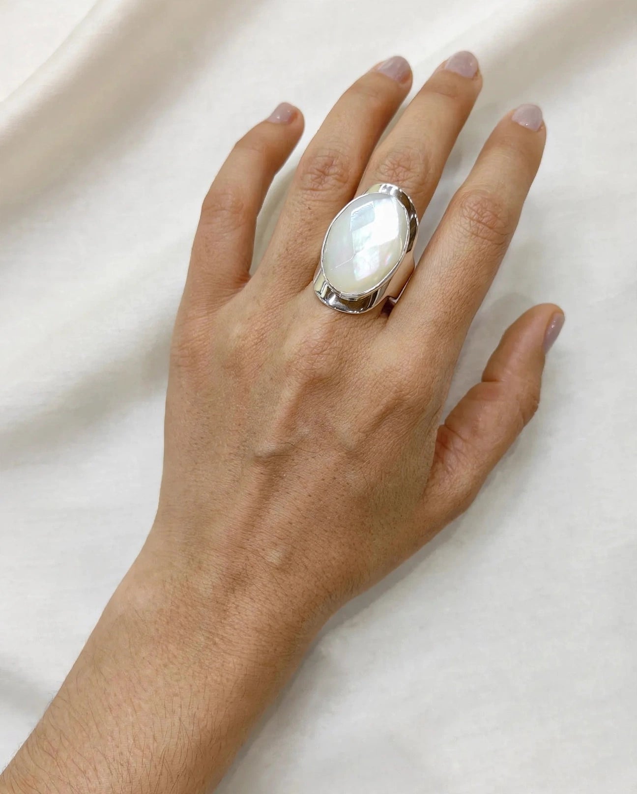 Anillo en Plata .925 con Madre Perla Facetada